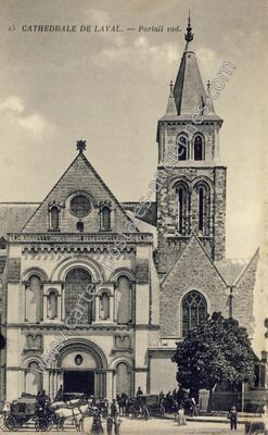 Carte postale ancienne Cathédrale — Portail sud — Laval (Mayenne)