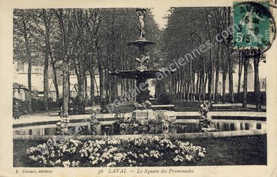 Carte postale ancienne Le Square des Promenades — Laval (Mayenne)