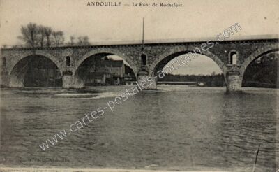 Carte postale ancienne Le Pont de Rochefort — Andouillé (Mayenne)