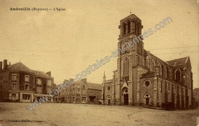 Carte postale ancienne L'Eglise — Andouillé (Mayenne)