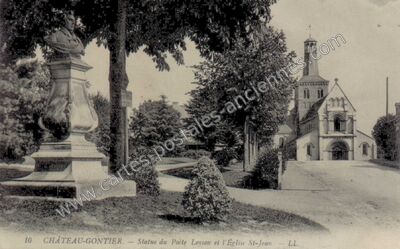 Carte postale ancienne Statue du Poète Loyson et l'Église St-Jean — Château-Gontier (Mayenne)