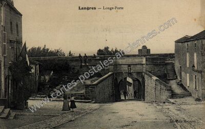 Carte postale ancienne Longe-Porte — Langres (Haute-Marne)