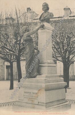 Carte postale ancienne Monument d'Auguste Laurent — Langres (Haute-Marne)