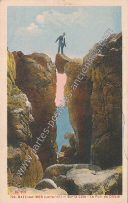 Carte postale ancienne Sur la Côte - Le Pont du Diable — Batz-sur-Mer (Loire-Atlantique)