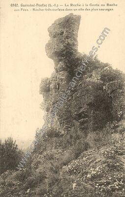 Carte postale ancienne La Roche à la Gente ou Roche aux Fées — Guémené-Penfao (Loire-Atlantique)