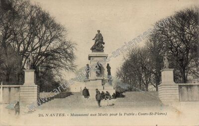 Carte postale ancienne Monument aux Morts pour la Patrie ( Cours-St-Pierre) — Nantes (Loire-Atlantique)