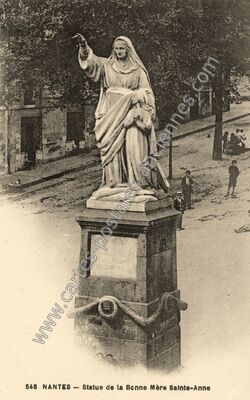 Carte postale ancienne Statue de la Bonne Mère Sainte-Anne — Nantes (Loire-Atlantique)