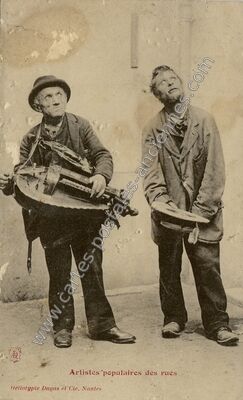 Carte postale ancienne Artistes populaires des rues — Nantes (Loire-Atlantique)
