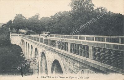 Carte postale ancienne Le Viaduc au Repos de Jules César — Nantes (Loire-Atlantique)