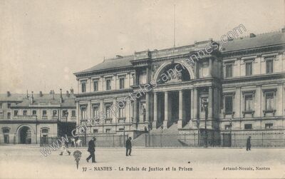 Carte postale ancienne Le Palais de Justice et la Prison — Nantes (Loire-Atlantique)