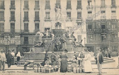 Carte postale ancienne Place Royale — Nantes (Loire-Atlantique)