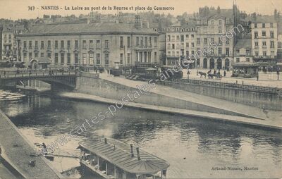 Carte postale ancienne La Loire au pont de la Bourse et place du Commerce — Nantes (Loire-Atlantique)