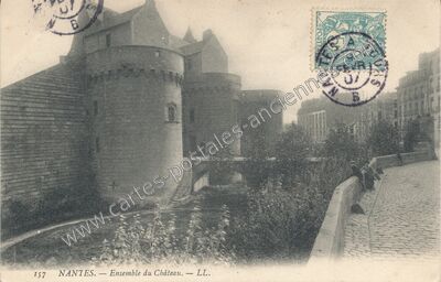 Carte postale ancienne Ensemble du Château — Nantes (Loire-Atlantique)