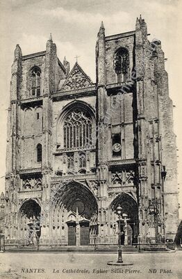 Carte postale ancienne La Cathédrale, Eglise Saint-Pierre — Nantes (Loire-Atlantique)