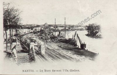 Carte postale ancienne Le Port devant l'Île Maçon — Nantes (Loire-Atlantique)