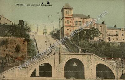Carte postale ancienne Les escaliers de Sainte-Anne — Nantes (Loire-Atlantique)
