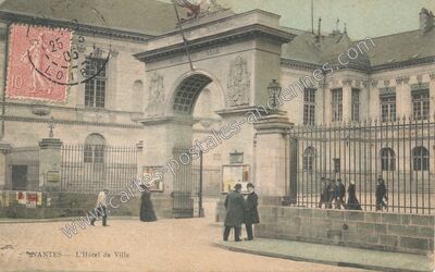 Carte postale ancienne L'Hôtel de Ville — Nantes (Loire-Atlantique)