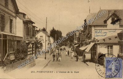 Carte postale ancienne L'Avenue de la Gare — Pornichet (Loire-Atlantique)