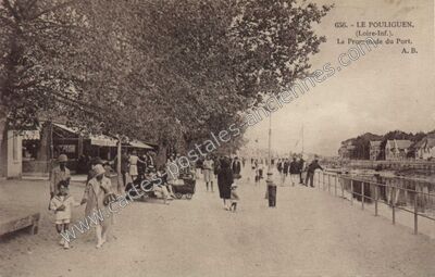 Carte postale ancienne La Promenade du Port — Le Pouliguen (Loire-Atlantique)