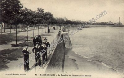 Carte postale ancienne Le Remblai du Boulevard de l'Océan — Saint-Nazaire (Loire-Atlantique)