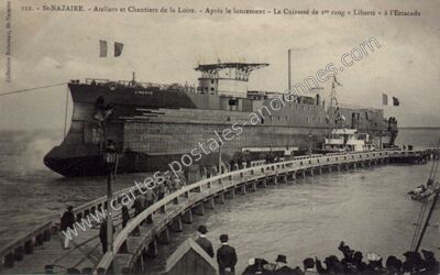 Carte postale ancienne Ateliers et Chantiers de la Loire. - Après le lancement — Saint-Nazaire (Loire-Atlantique)