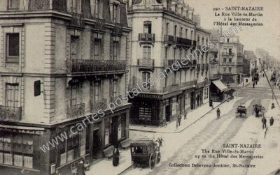 Carte postale ancienne La Rue Ville-ès-Martin à la hauteur de l'Hôtel des Messageries — Saint-Nazaire (Loire-Atlantique)