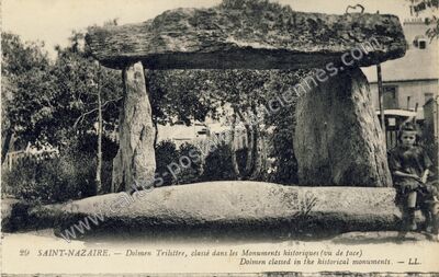 Carte postale ancienne Dolmen Trilittre, classé dans les Monuments historiques — Saint-Nazaire (Loire-Atlantique)