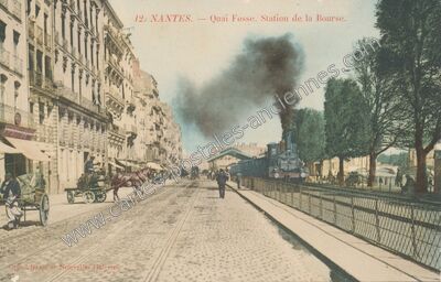 Carte postale ancienne Quai Fosse. Station de la Bourse — Nantes (Loire-Atlantique)
