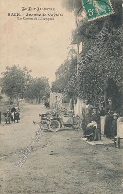 Carte postale ancienne Avenue de Vaylats — Bach (Lot)