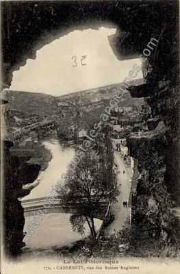 Carte postale ancienne Le Lot Pittoresque, vue des Ruines Anglaises — Cabrerets (Lot)
