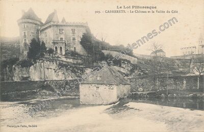 Carte postale ancienne Le Château et la Vallée du Célé — Cabrerets (Lot)