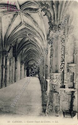 Carte postale ancienne Couloir Ouest du Cloitre — Cahors (Lot)