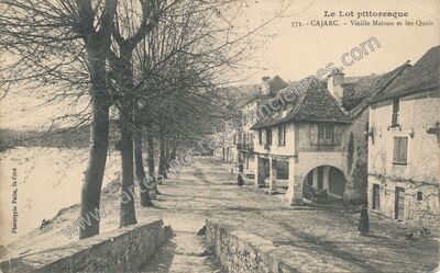 Carte postale ancienne Vieille Maison et les Quais — Cajarc (Lot)