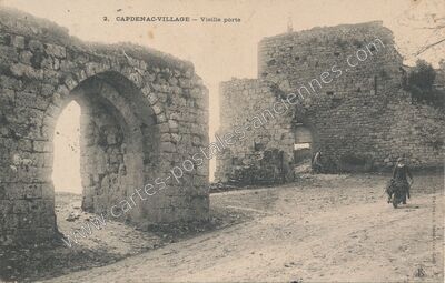 Carte postale ancienne Capdenac Village — Capdenac (Lot)