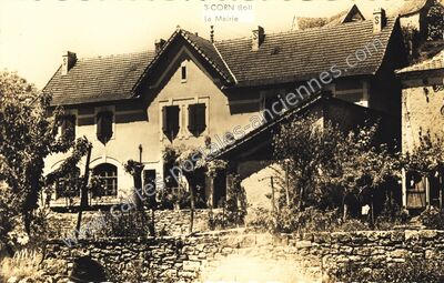 Carte postale ancienne La Mairie — Corn (Lot)