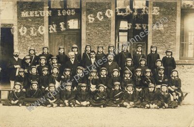 Carte postale ancienne Colonie scolaire XV arr — Melun (Seine-et-Marne)