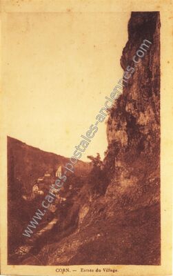 Carte postale ancienne Entrée du Village — Corn (Lot)