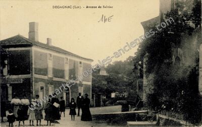 Carte postale ancienne Avenue de Salviac — Dégagnac (Lot)