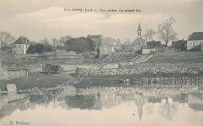 Carte postale ancienne Vue prise du grand lac — Escamps (Lot)
