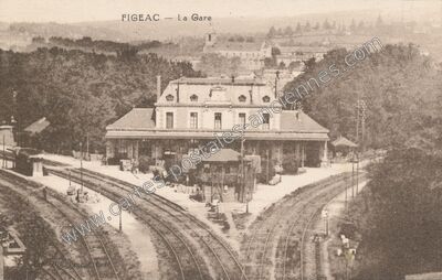 Carte postale ancienne La Gare — Figeac (Lot)