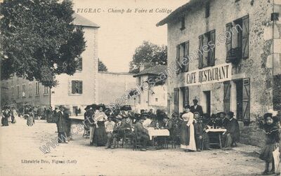 Carte postale ancienne Champ de Foire et Collège — Figeac (Lot)