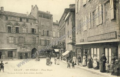 Carte postale ancienne Place Haute — Figeac (Lot)