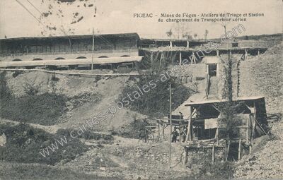 Carte postale ancienne Mines de Fèges - Ateliers de Triage et Station de chargement du Transporteur aérien — Figeac (Lot)