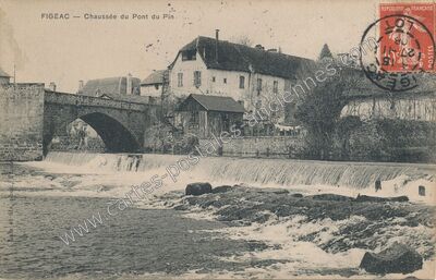 Carte postale ancienne Chaussée du Pont du Pin — Figeac (Lot)