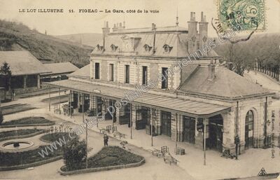 Carte postale ancienne La Gare, côté de la voie — Figeac (Lot)