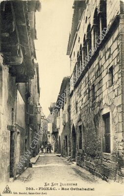 Carte postale ancienne Rue Osthabadial — Figeac (Lot)