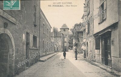 Carte postale ancienne Rue Daujou — Figeac (Lot)