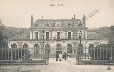 Carte postale ancienne La Gare — Figeac (Lot)