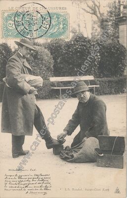 Carte postale ancienne Le Cirieur de Chaussures — Figeac (Lot)