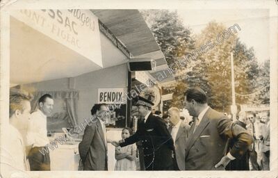 Carte postale ancienne Voyageurs — Figeac (Lot)